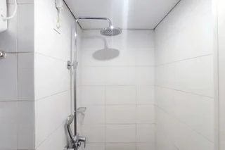 Семаранг: Cozy Studio (No Kitchen) At Candiland Apartment