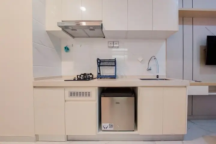Warm And Comfortable Studio Room At Sky House Bsd Apartment — фото 6