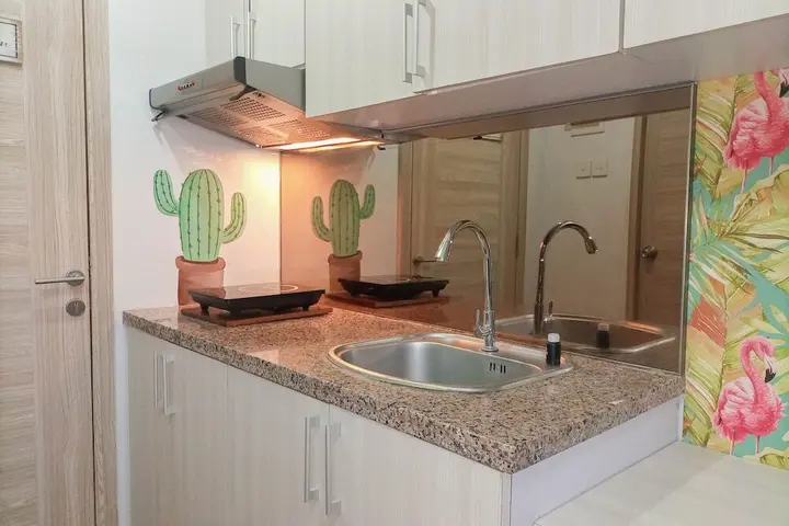 Батуретно: Minimalist Studio Room At Taman Melati Sinduadi Apartment