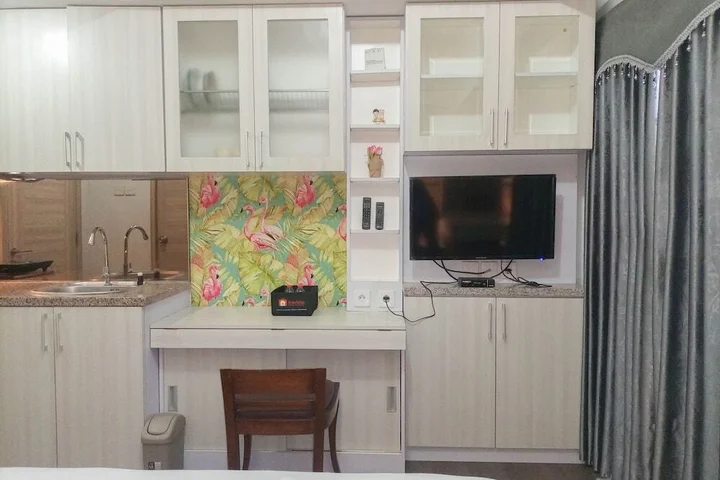 Батуретно: Minimalist Studio Room At Taman Melati Sinduadi Apartment