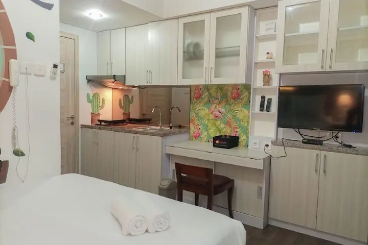 Батуретно: Minimalist Studio Room At Taman Melati Sinduadi Apartment