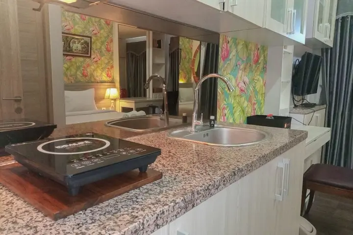 Батуретно: Minimalist Studio Room At Taman Melati Sinduadi Apartment