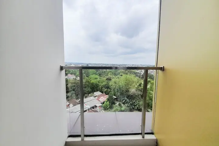 Fancy And Nice 1Br At Patraland Amarta Apartment — фото 6