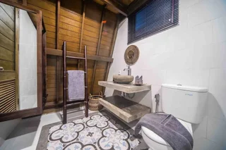 Унгасан: Rumah Kayu Tatiya Villa