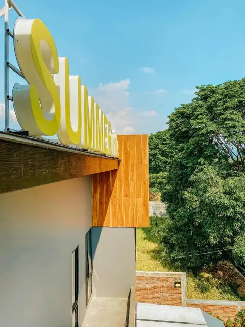 Маджаленгка: Summerville Hotel & Coffee Shop