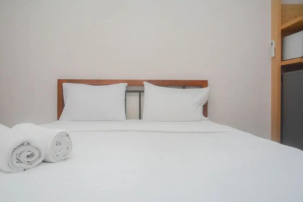 Comfy And Tidy Studio At Cinere Resort Apartment — фото 4