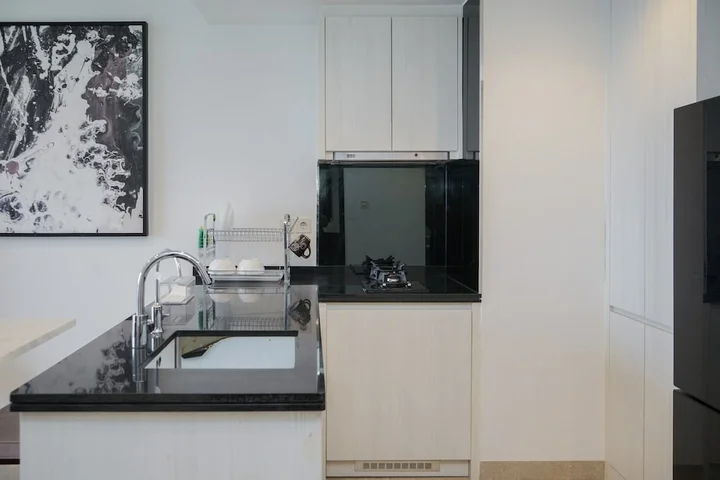 Legok: Fully Furnished With Comfortable Design 1Br At Branz Bsd City Apartment