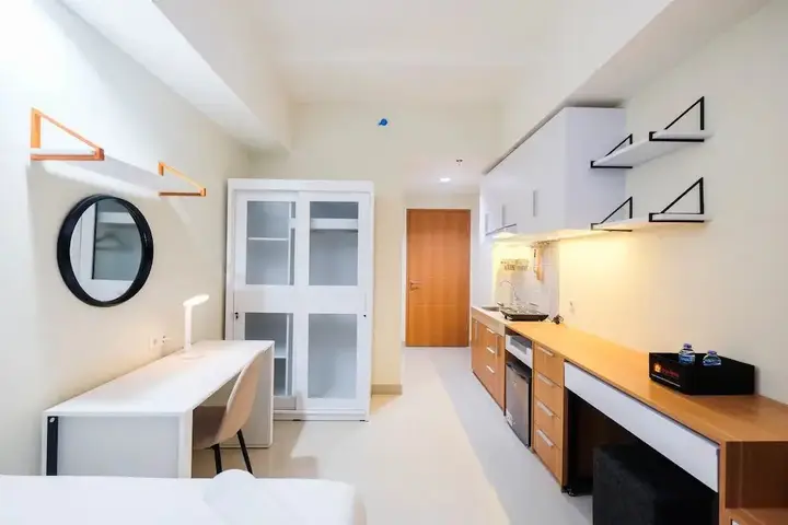 New And Nice Studio At Evenciio Margonda Apartment — фото 3