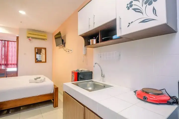 Депок: Classic And Cozy Studio At Cinere Bellevue Suites Apartment