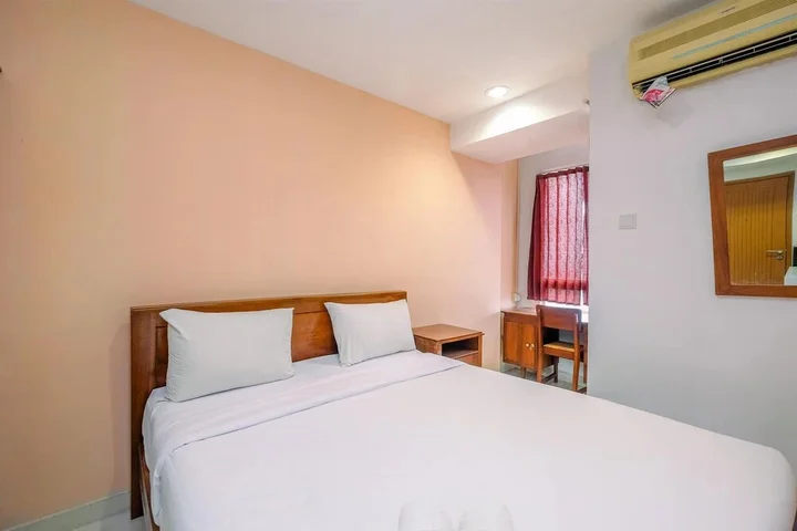 Депок: Classic And Cozy Studio At Cinere Bellevue Suites Apartment