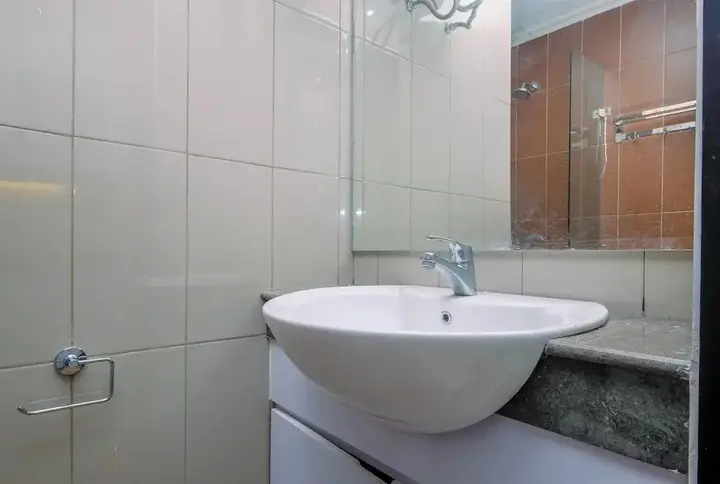 Депок: Comfort 1Br Apartment At Atlanta Residences