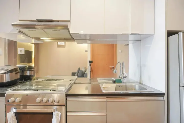 Депок: Combine 2Br At Cinere Bellevue Suites Apartment