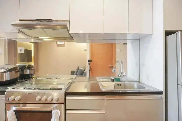 Депок: Combine 2Br At Cinere Bellevue Suites Apartment