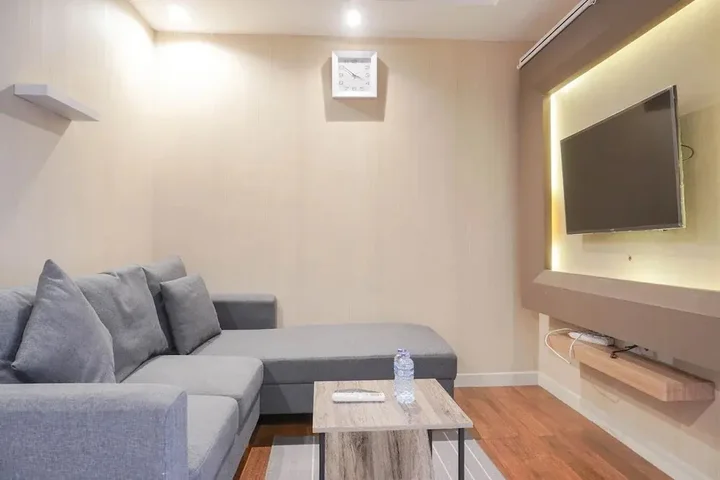 Депок: Combine 2Br At Cinere Bellevue Suites Apartment