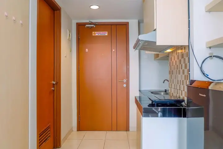 Warm And Cozy Studio At Margonda Residence 5 Apartment — фото 1
