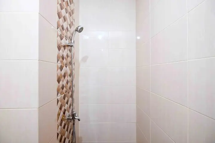 Депок: Comfort Studio Room At Dave Apartment