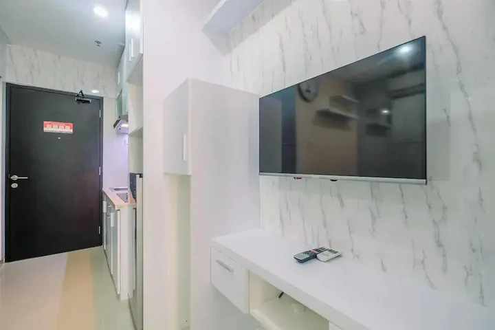 Депок: New And Modern 1Br Atlanta Residence Apartment