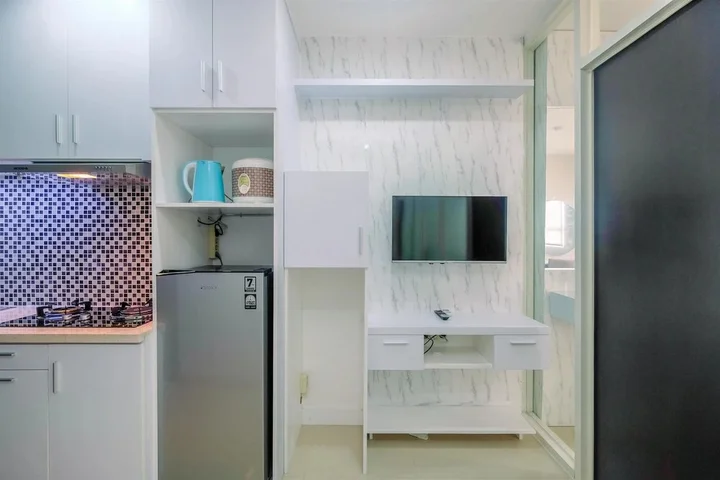 Депок: New And Modern 1Br Atlanta Residence Apartment