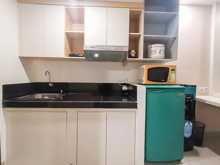 Депок: New and Modern Studio at Altuz Seturan Yogyakarta Apartment