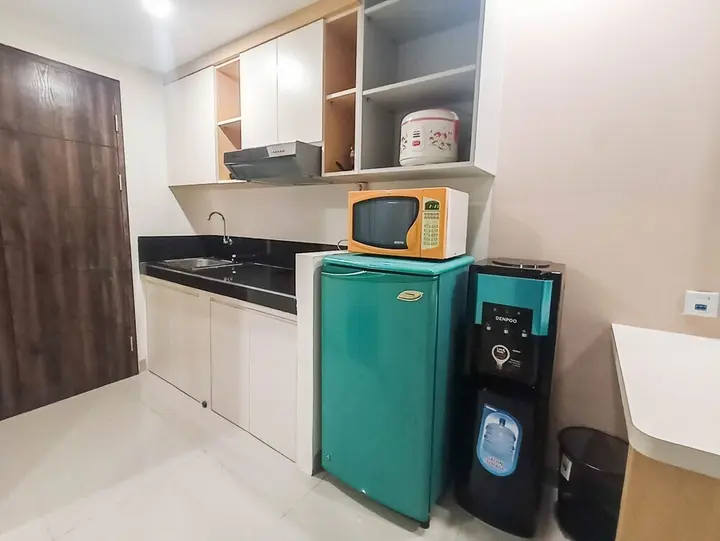 Депок: New and Modern Studio at Altuz Seturan Yogyakarta Apartment