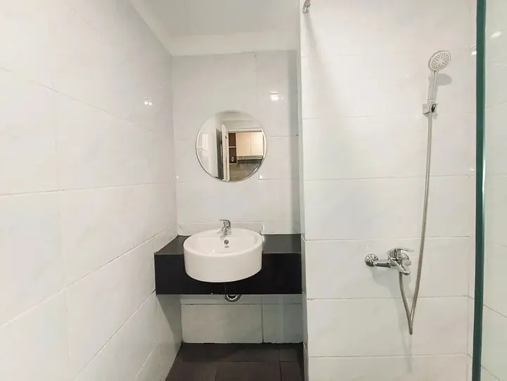 Депок: New and Modern Studio at Altuz Seturan Yogyakarta Apartment