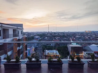 Депок: New and Modern Studio at Altuz Seturan Yogyakarta Apartment