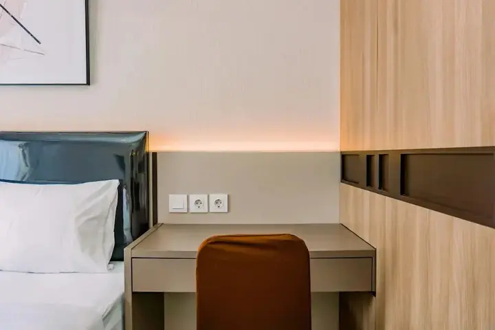 Legok: Well Design And Comfy Studio At Sky House Bsd Apartment