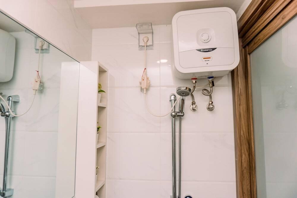 Legok: Well Design And Comfy Studio At Sky House Bsd Apartment