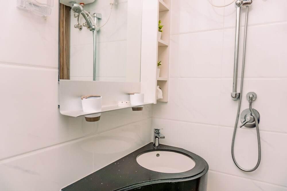 Legok: Well Design And Comfy Studio At Sky House Bsd Apartment