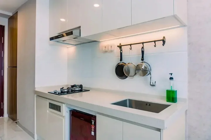 Legok: Well Design And Comfy Studio At Sky House Bsd Apartment