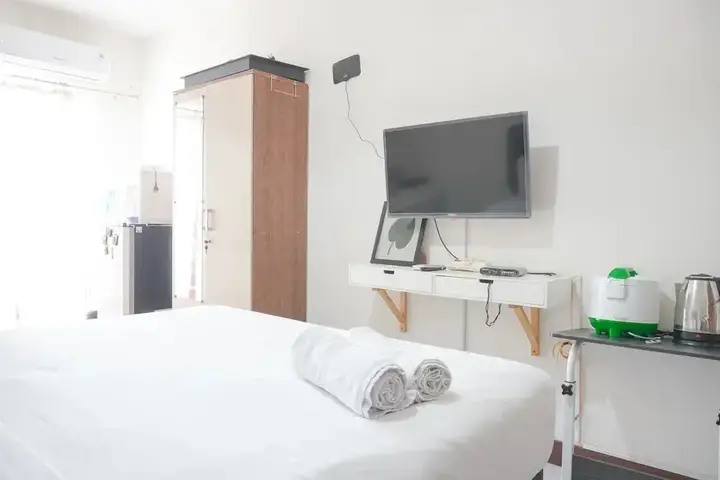 Warm And Tidy Studio At Cinere Resort Apartment — фото 4