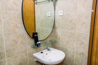Тангеранг: Homey And Serene 2Br At Great Western Resort Apartment