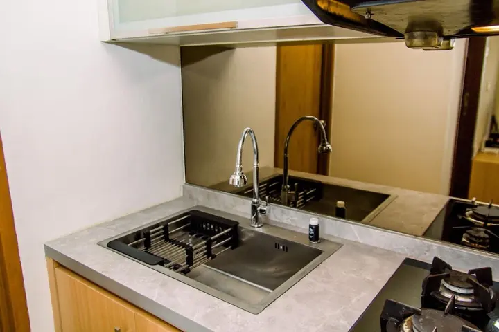 Тангеранг: Homey And Serene 2Br At Great Western Resort Apartment