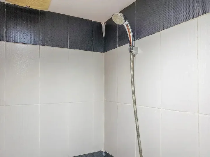 Депок: Cozy Studio At Cinere Bellevue Suites Apartment