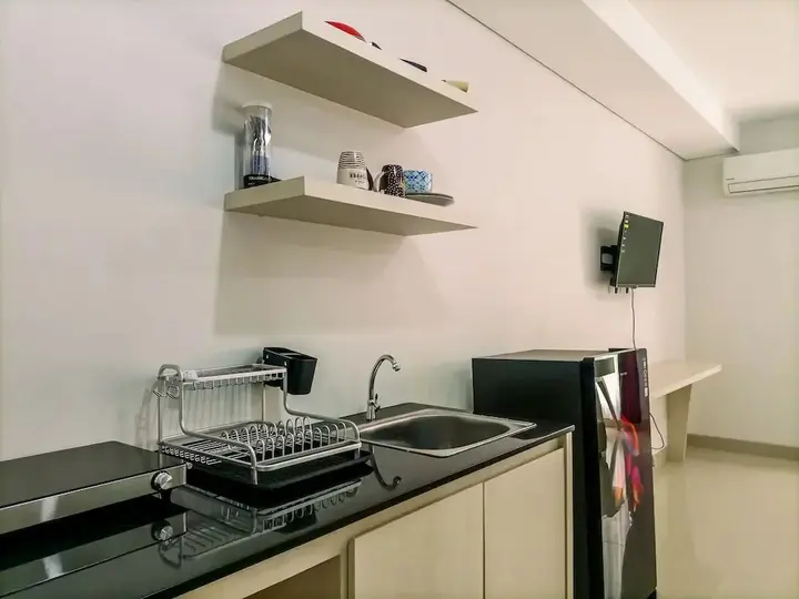 Депок: Cozy Studio Room At Barsa City Apartment