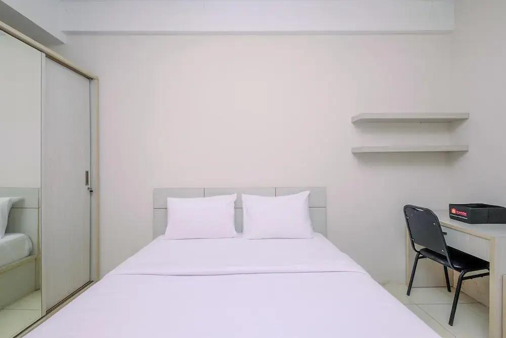 Best Choice And Comfy Studio Apartment At Margonda Residence 4 — фото 3