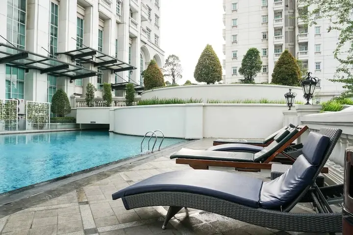 Джакарта: Comfy 1Br At Bellezza Apartment