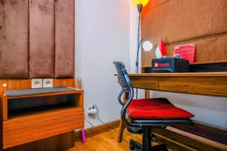 Депок: Minimalist Studio Room At Transpark Cibubur Apartment Near Shopping Center