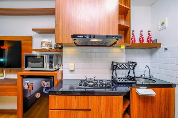 Депок: Minimalist Studio Room At Transpark Cibubur Apartment Near Shopping Center