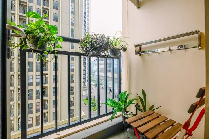 Депок: Minimalist Studio Room At Transpark Cibubur Apartment Near Shopping Center