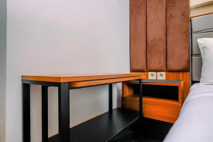 Депок: Minimalist Studio Room At Transpark Cibubur Apartment Near Shopping Center