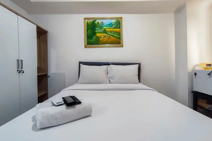 Семаранг: Comfort And Well Design Studio At Paltrow City Apartment