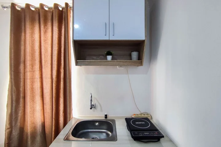 Семаранг: Comfort And Well Design Studio At Paltrow City Apartment