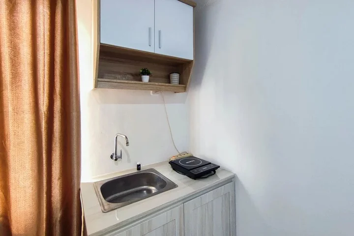 Семаранг: Comfort And Well Design Studio At Paltrow City Apartment