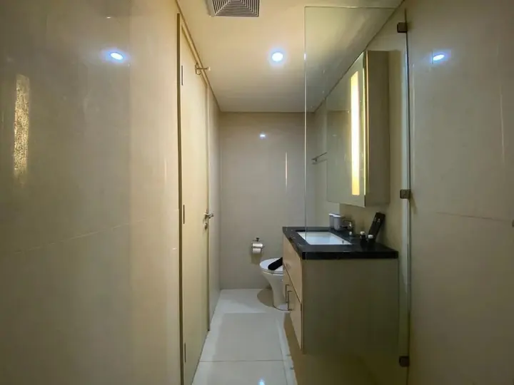 Семаранг: New And Homey Studio Apartment At Warhol (W/R) Residence