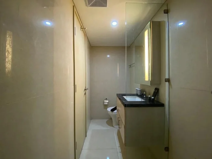 Семаранг: New And Homey Studio Apartment At Warhol (W/R) Residence
