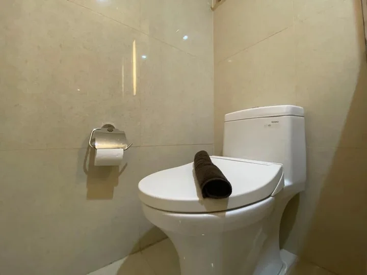 Семаранг: New And Homey Studio Apartment At Warhol (W/R) Residence