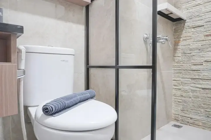 Депок: Modern And Comfy 3Br At Transpark Cibubur Apartment