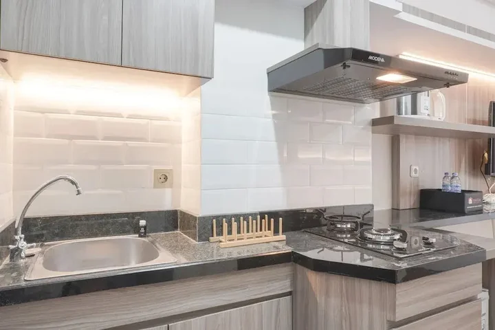 Депок: Nice Studio At 11Th Floor Transpark Cibubur Apartment