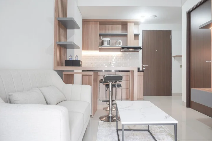 Депок: Luxurious 2Br At Transpark Cibubur Apartment